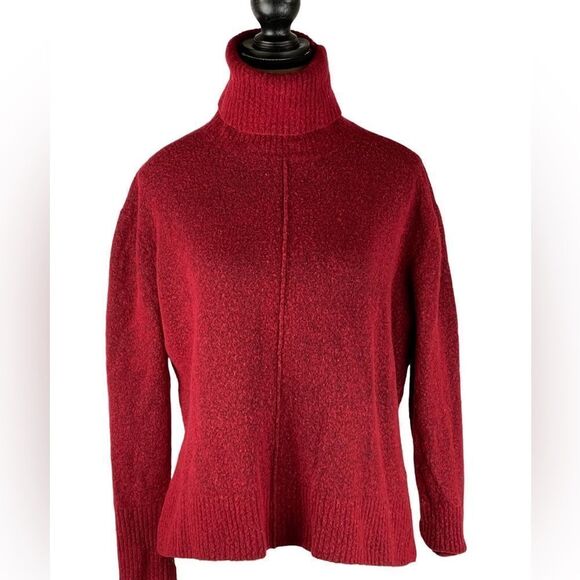 Athleta red fuzzy turtleneck loose fit sweater side slits high low hem sz M - Picture 1 of 10